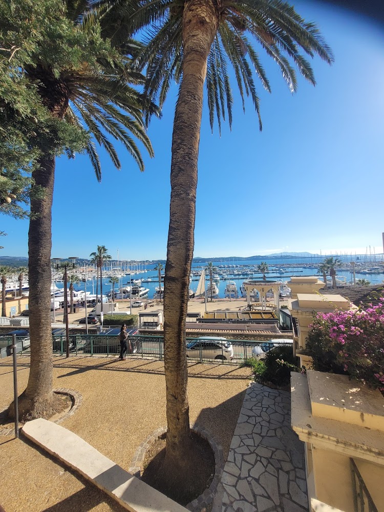 Bandol Port & Plage
