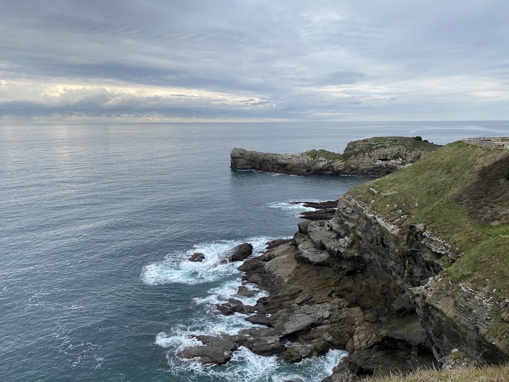 Playas de Serín y La Cagonera
