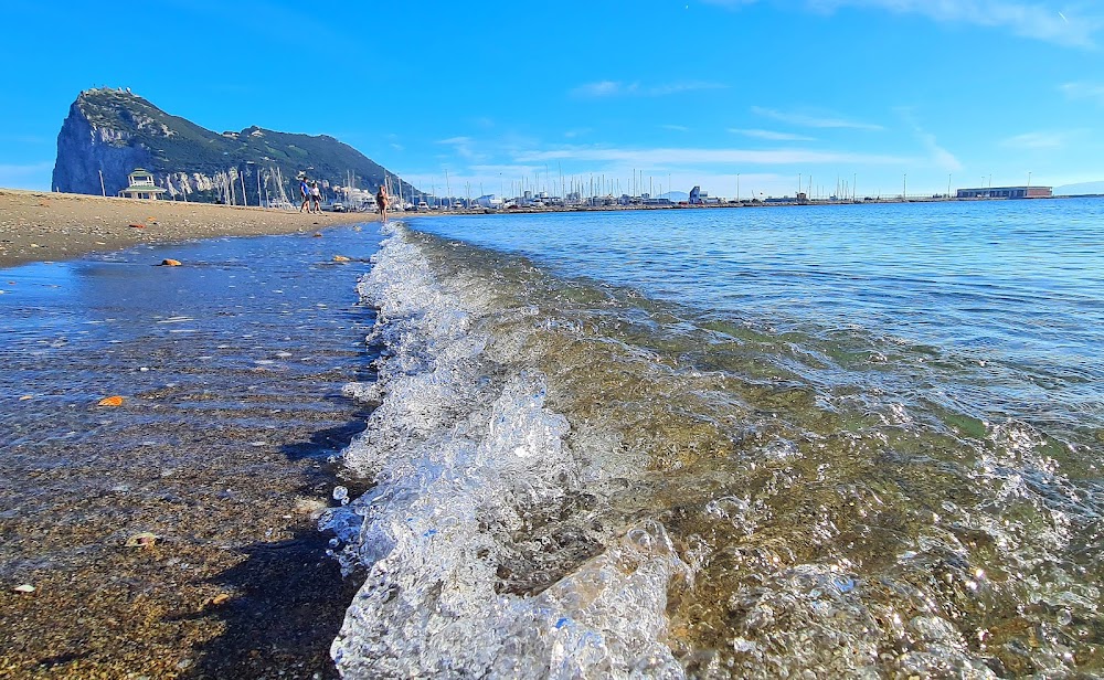 Playa poniente la linea