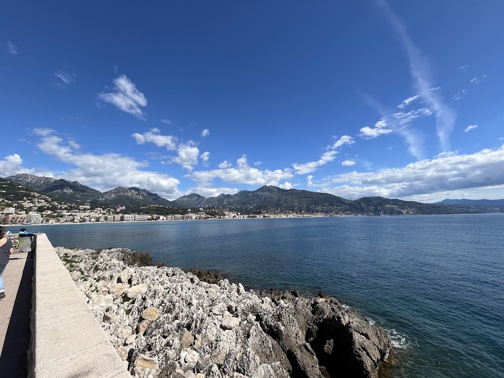 Plage de Carnolès