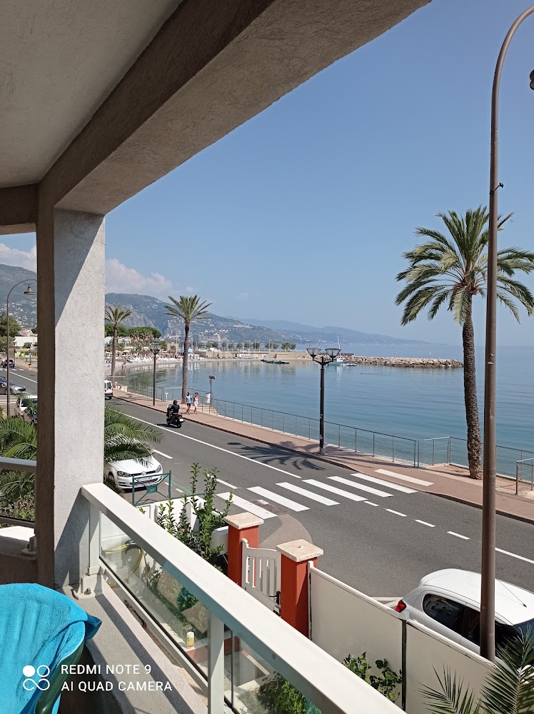 Plage de Carnolès