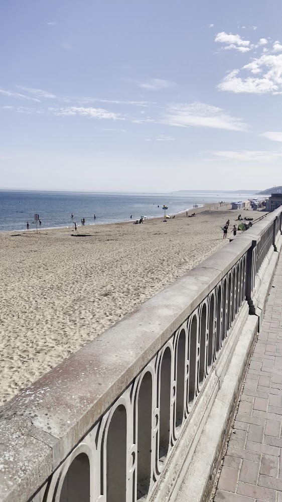 Front de mer de Cabourg