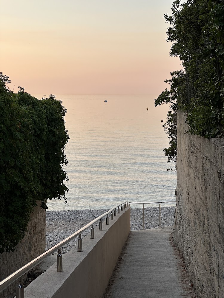 Plage Èze