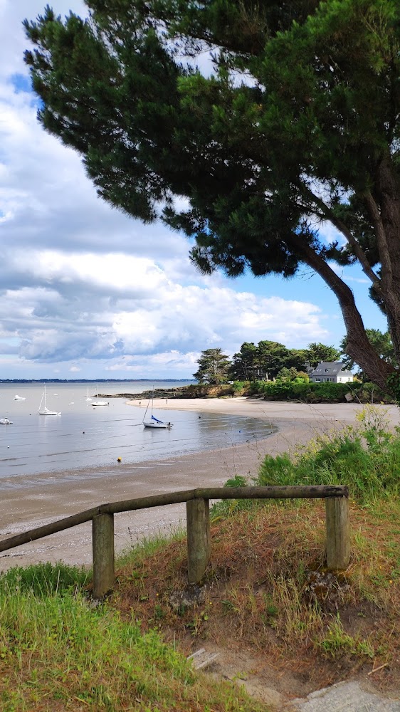 Petite Plage De Kervoyal