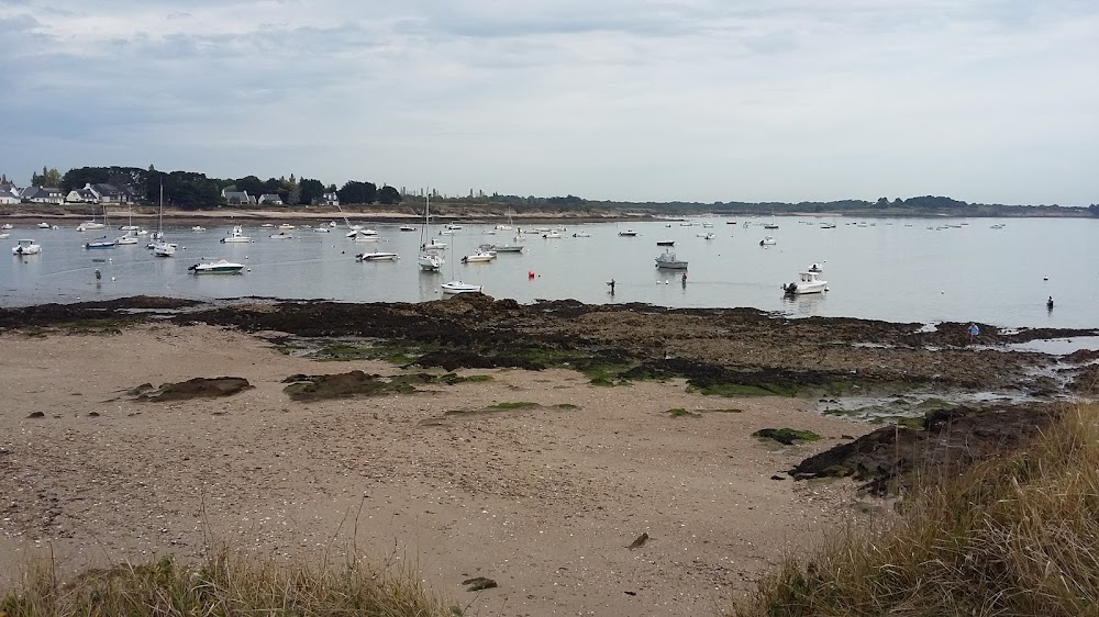 Petite Plage De Kervoyal