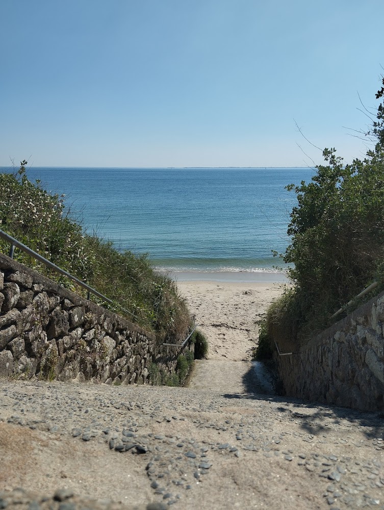 Plage De Kervillen