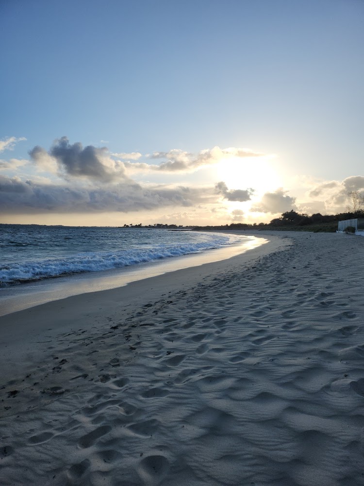 Plage De Kervillen