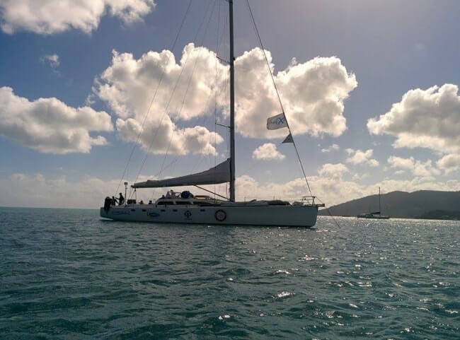 bateau croisiere airlie beach australie