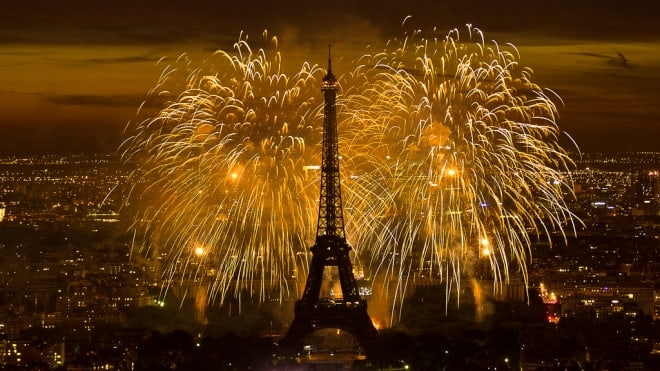 Tour-Eiffel-anniversaire