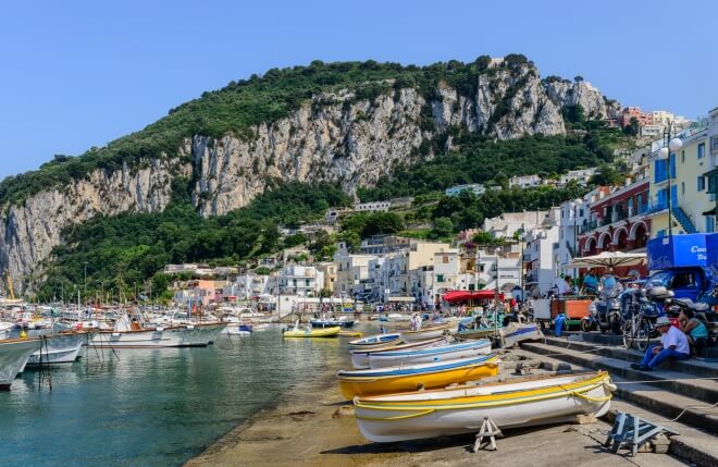 Capri dans la baie de Naples