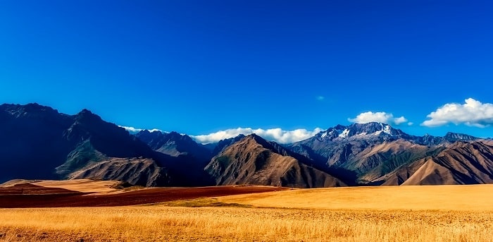 la montagne aux 7 couleur se trouve au coeur des andes min