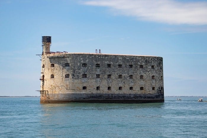 fort boyard depuis un catamaran min