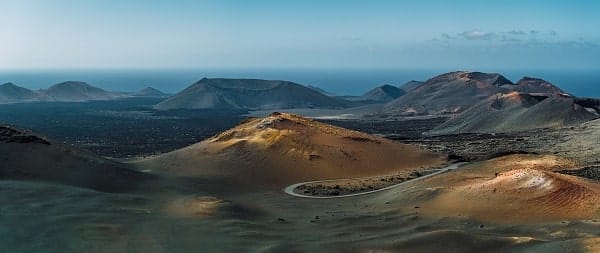 vue sur le parc national du timanfaya min