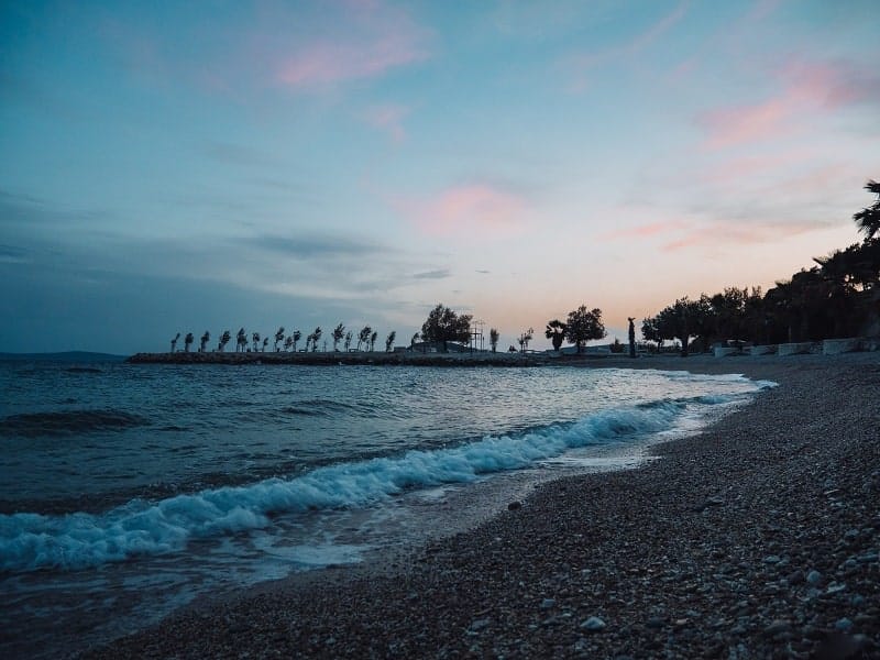 split dormir près de la plage min