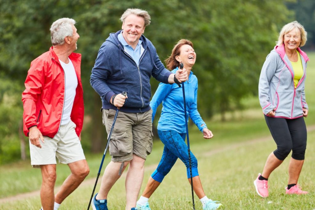 Vacances à la campagne pour seniors : voici le guide ultime de 2024 pour des séjours réussis et mémorables !
