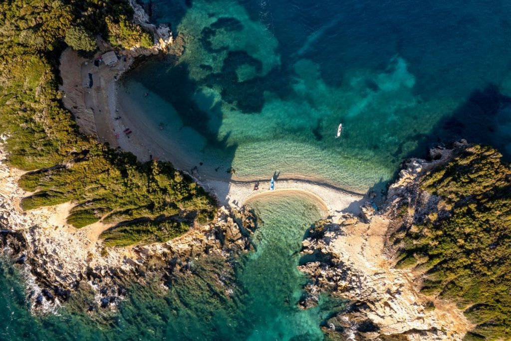 Les tendances voyage 2025 : expériences immersives et destinations en vogue