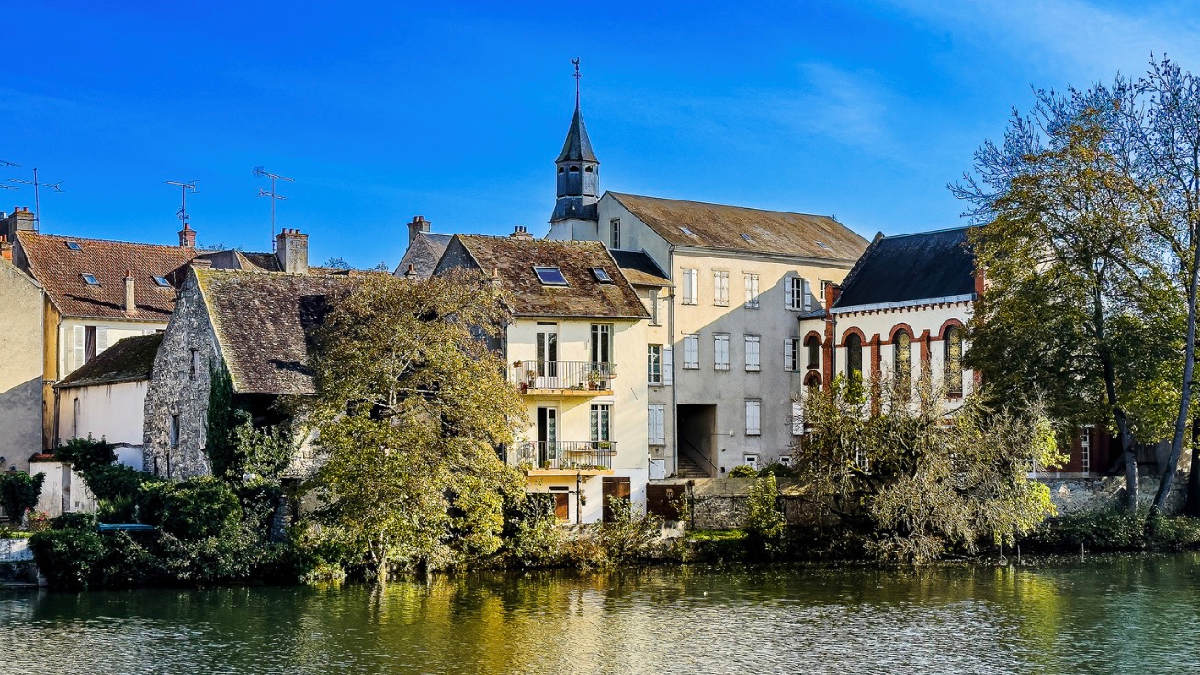 Nemours
